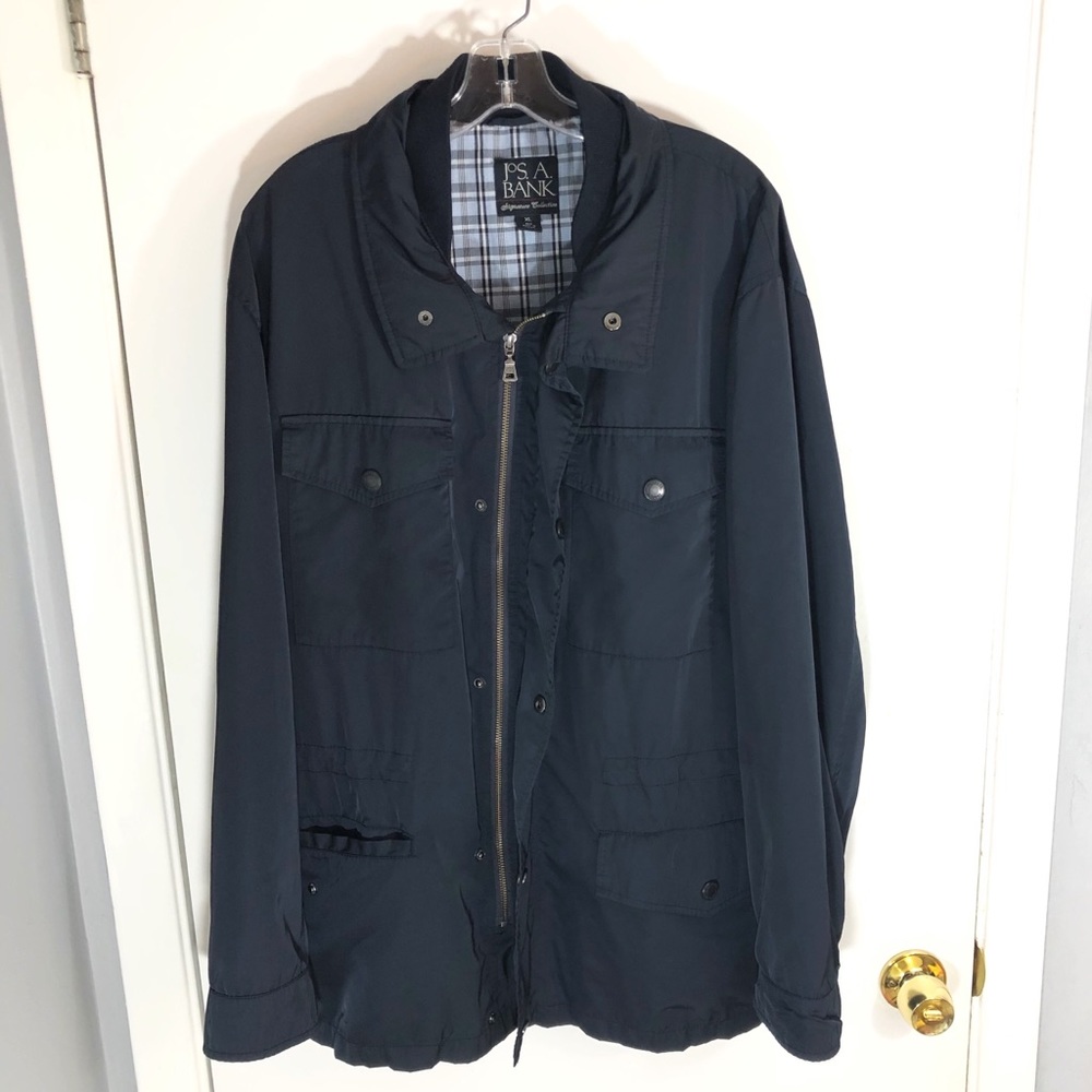 Jos. A. Bank Men’s Button Down Windbreaker Jacket - Picture 2 of 6